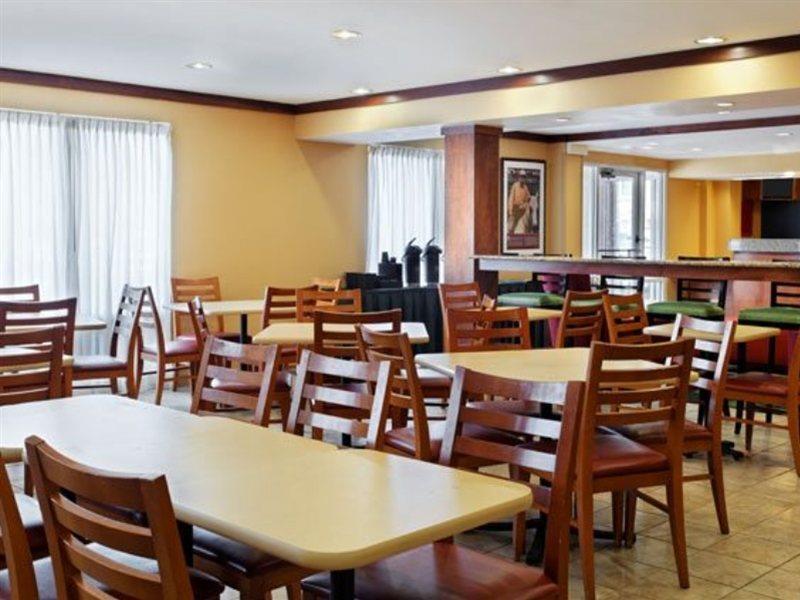 Fairfield Inn & Suites By Marriott San Antonio Airport/North Star Mall Zewnętrze zdjęcie