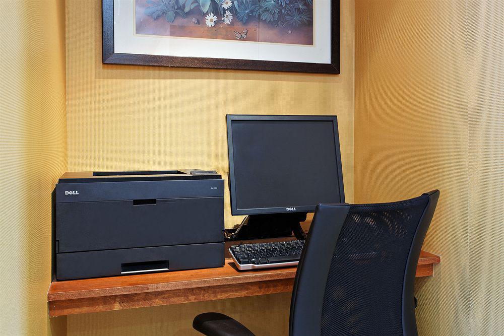 Fairfield Inn & Suites By Marriott San Antonio Airport/North Star Mall Zewnętrze zdjęcie